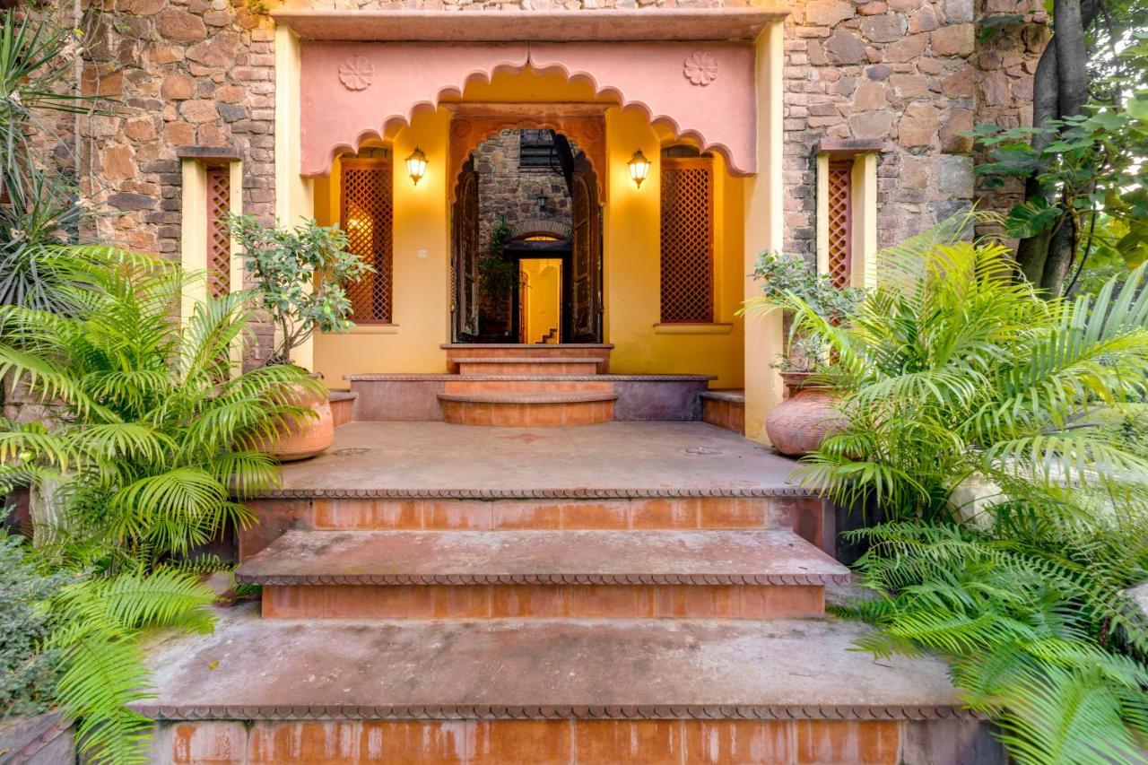 Hostie Chinar Haveli - Heritage Home With Pool, גורגאון מראה חיצוני תמונה