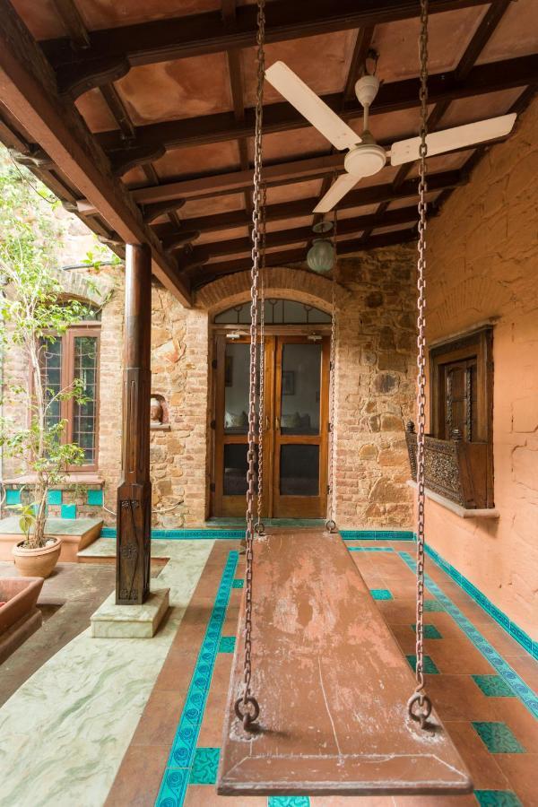 Hostie Chinar Haveli - Heritage Home With Pool, גורגאון מראה חיצוני תמונה