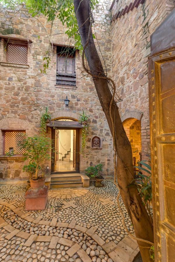 Hostie Chinar Haveli - Heritage Home With Pool, גורגאון מראה חיצוני תמונה